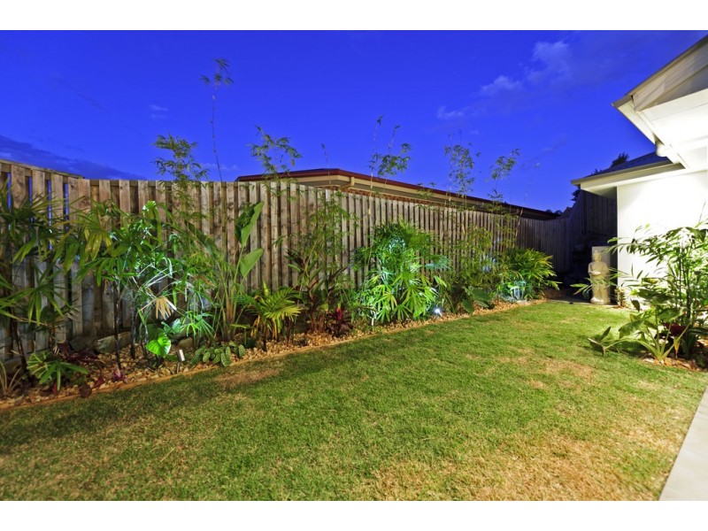 10 Codrington Circuit, Pacific Pines QLD 4211