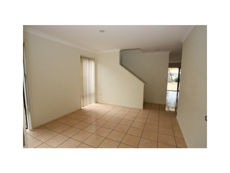 16/19 Harrow Place, Arundel QLD 4214