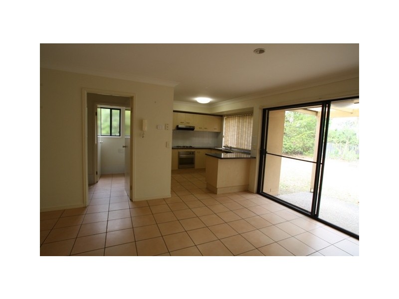 16/19 Harrow Place, Arundel QLD 4214