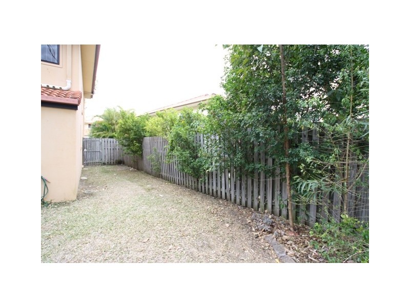 16/19 Harrow Place, Arundel QLD 4214