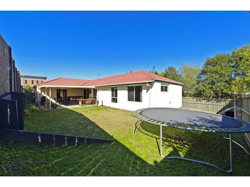 13 Gerard Street, Pacific Pines QLD 4211