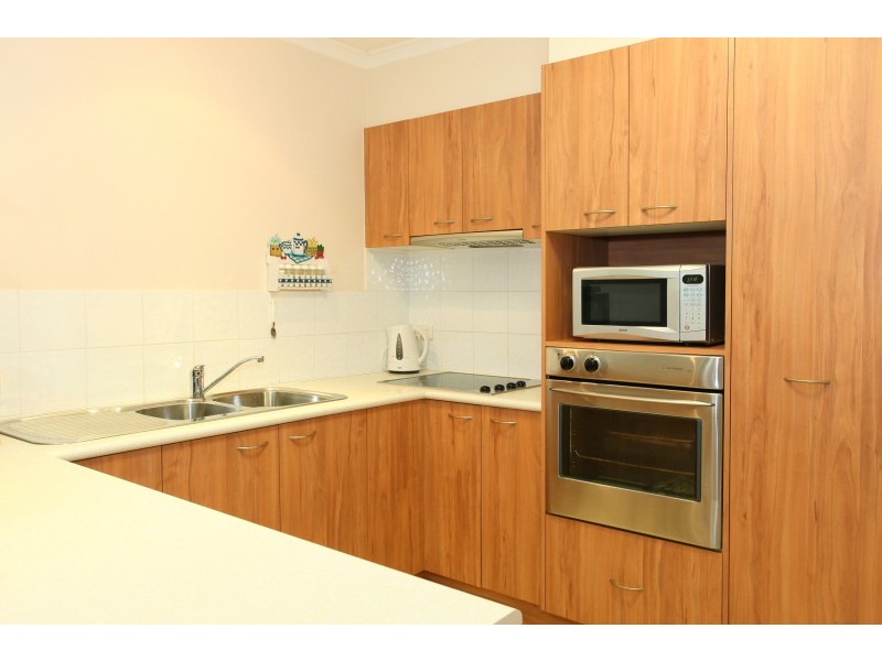1/80 River Oak Drive, Helensvale QLD 4212