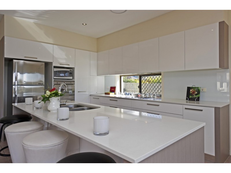 83 Salvado Drive, Pacific Pines QLD 4211