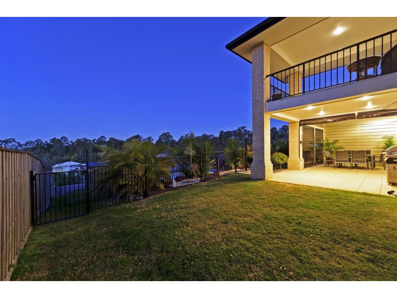 20 Wunburra Circle, Pacific Pines QLD 4211