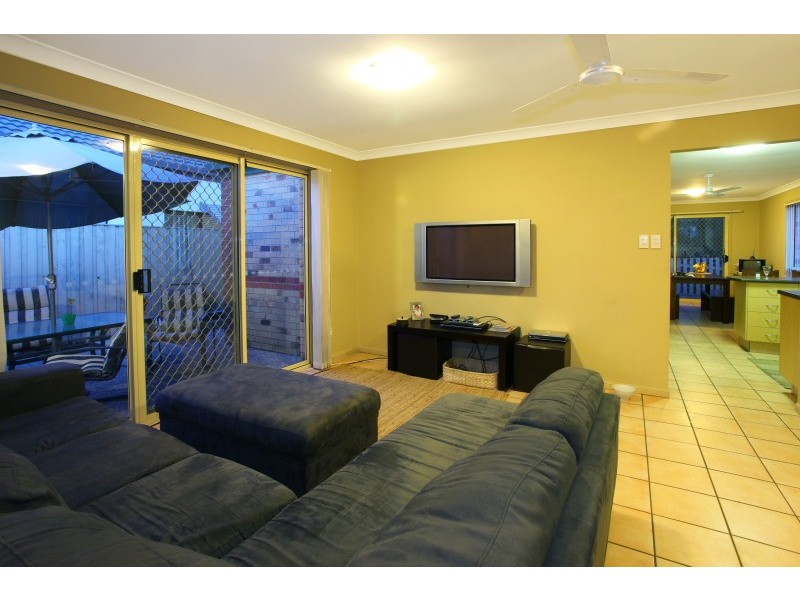 37 Trade Winds Drive, Helensvale QLD 4212