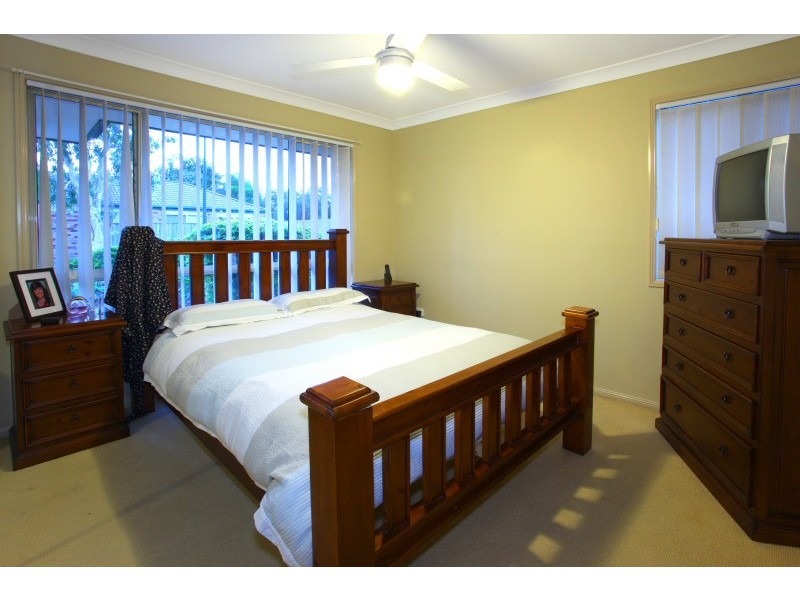 37 Trade Winds Drive, Helensvale QLD 4212