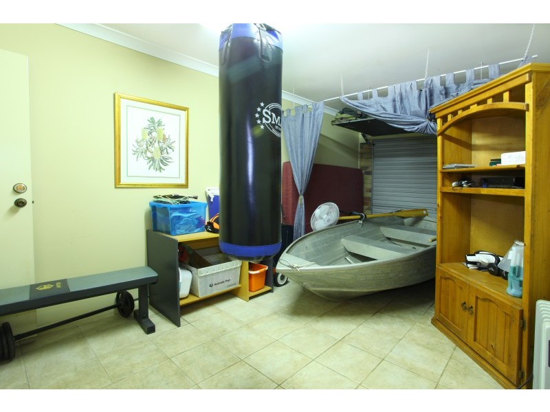 37 Trade Winds Drive, Helensvale QLD 4212