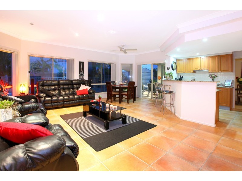 1 Lagos Court, Coombabah QLD 4216