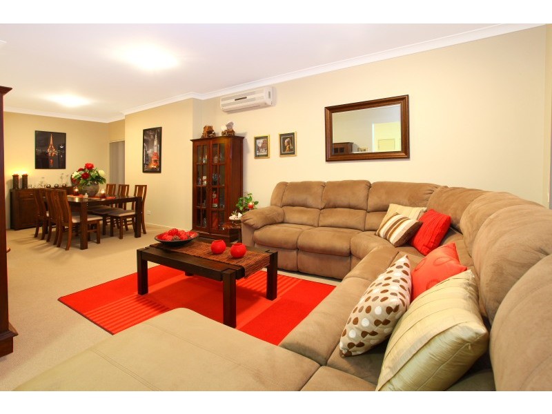 1 Lagos Court, Coombabah QLD 4216