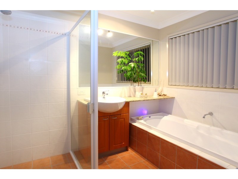 1 Lagos Court, Coombabah QLD 4216