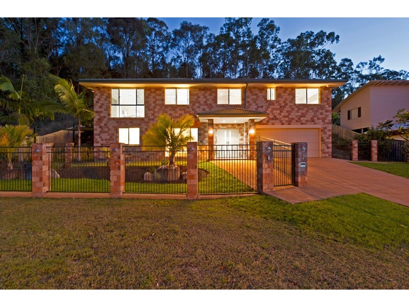 7 Cope Place, Pacific Pines QLD 4211