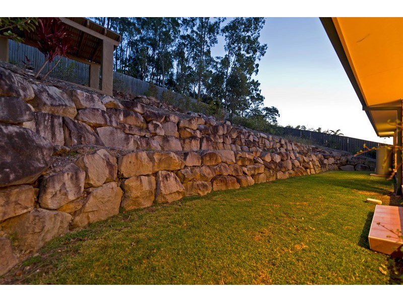 7 Cope Place, Pacific Pines QLD 4211