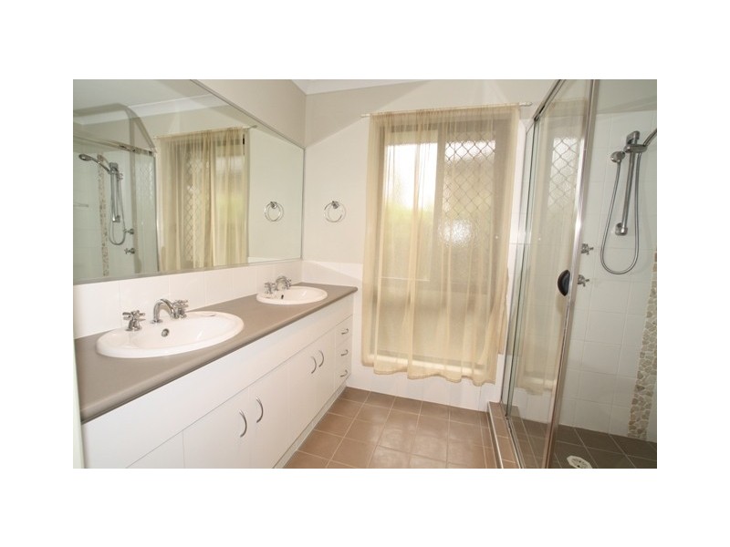 25 Witheren Circuit, Pacific Pines QLD 4211