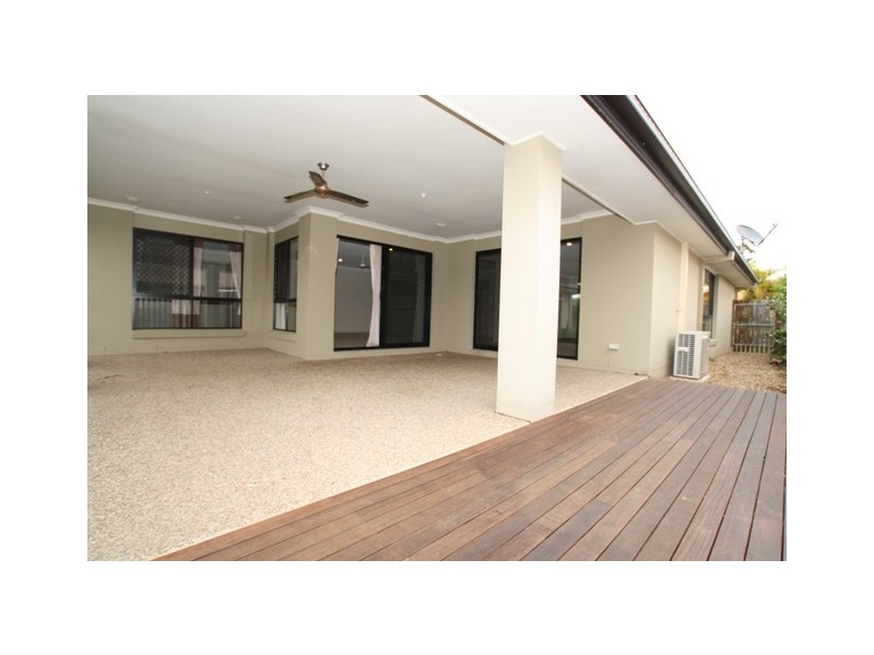 25 Witheren Circuit, Pacific Pines QLD 4211