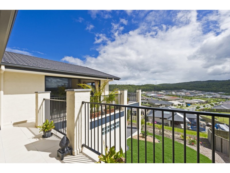 3 Wunburra Cir, Pacific Pines QLD 4211