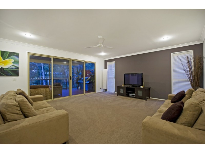 66 Cobb and Co Drive, Oxenford QLD 4210