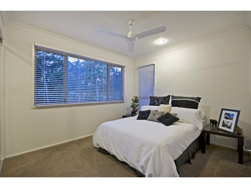 66 Cobb and Co Drive, Oxenford QLD 4210