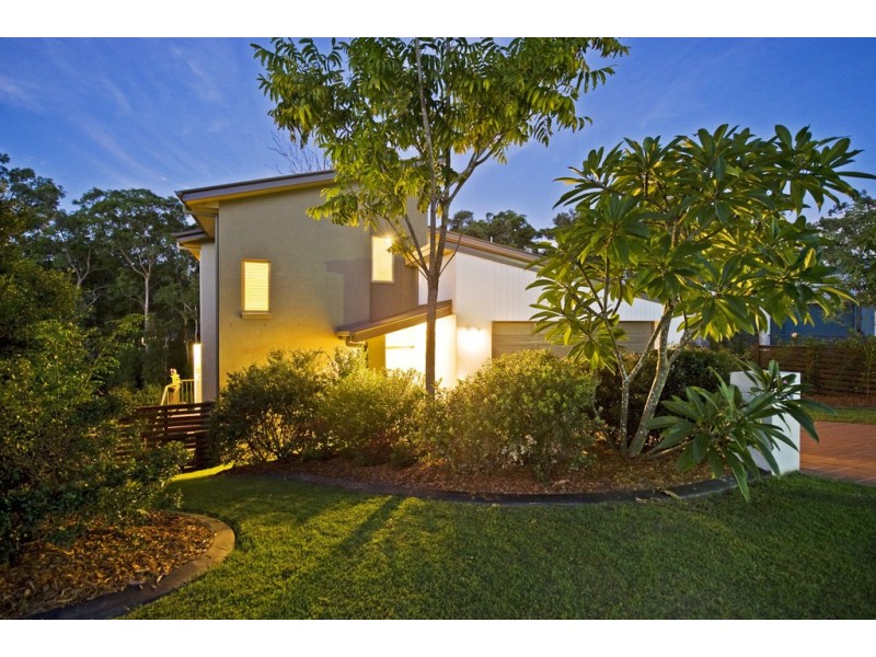 66 Cobb and Co Drive, Oxenford QLD 4210