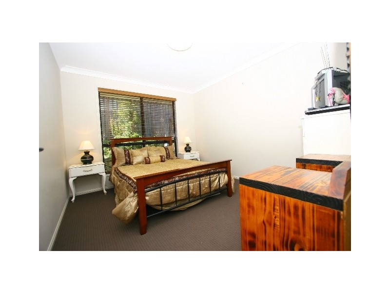 7 Peckham Court, Pacific Pines QLD 4211