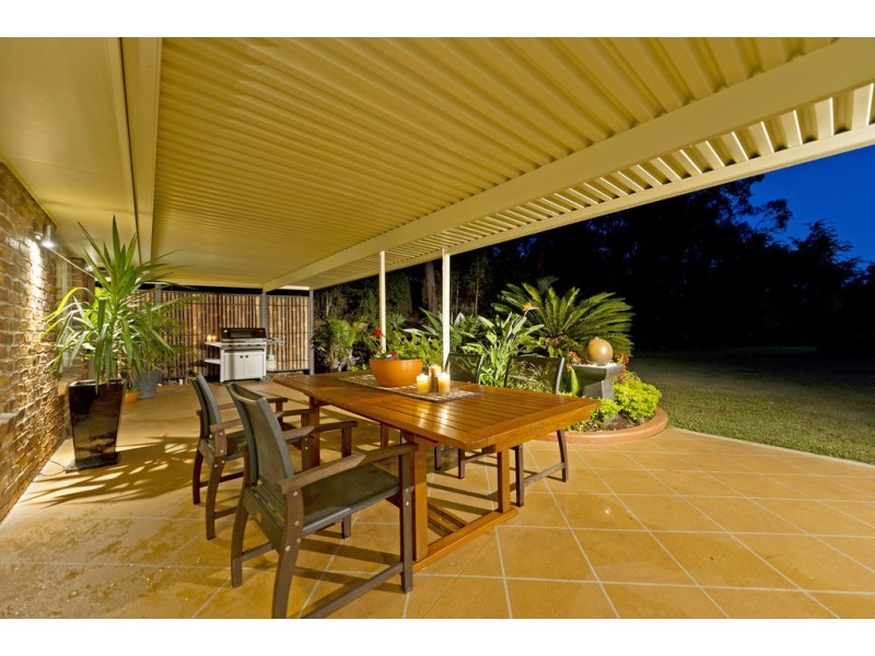 11 Mendooran Court, Oxenford QLD 4210