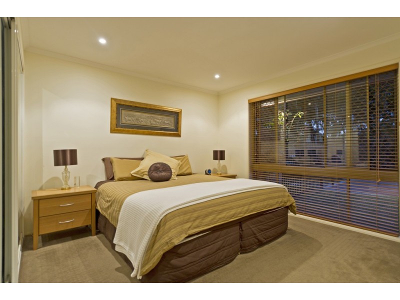 11 Mendooran Court, Oxenford QLD 4210