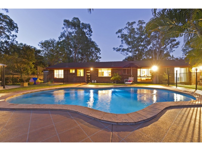 11 Mendooran Court, Oxenford QLD 4210