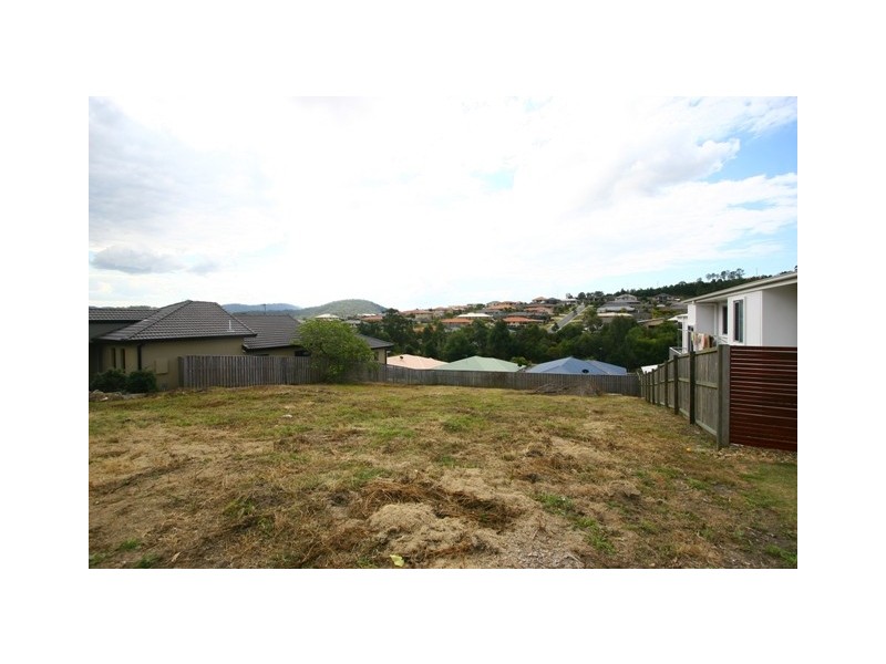 Pacific Pines QLD 4211