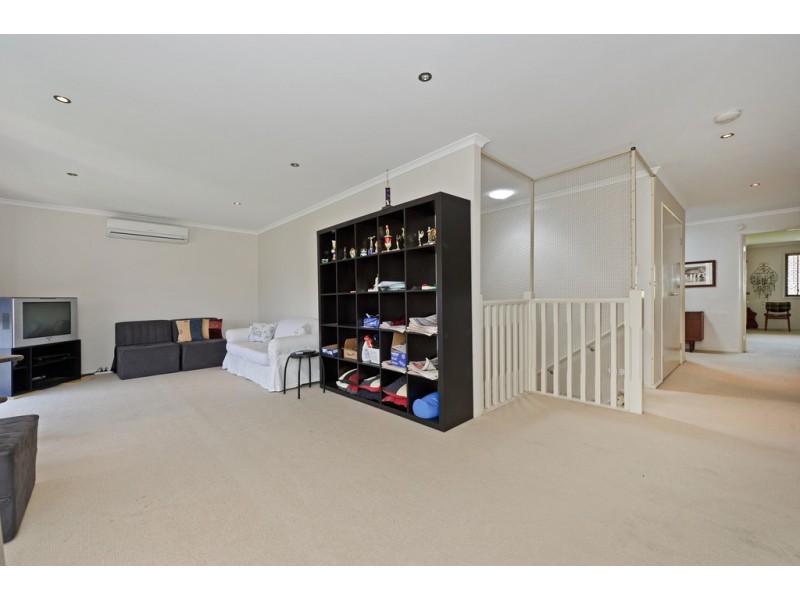 21 Buffalo Crescent, Pacific Pines QLD 4211