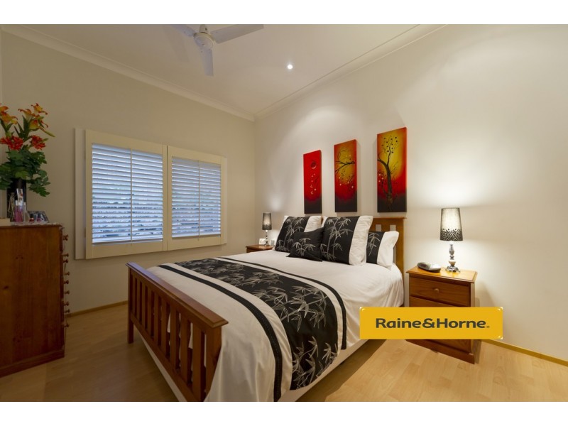 3 Salvado Drive, Pacific Pines QLD 4211