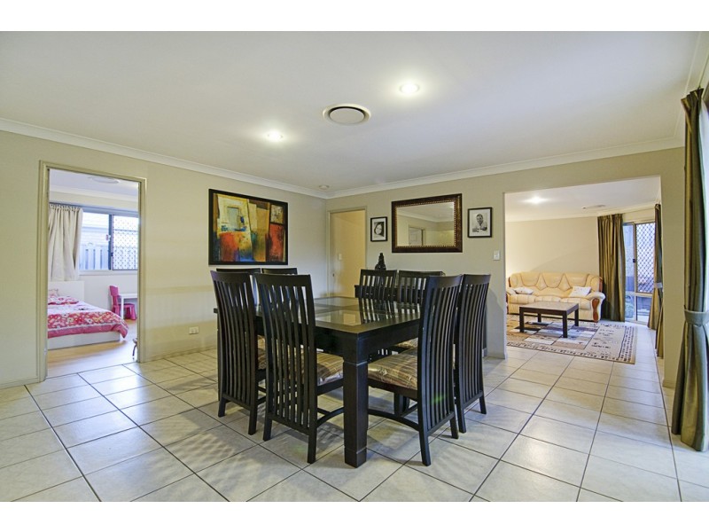 13 Carmarthen Circuit, Pacific Pines QLD 4211