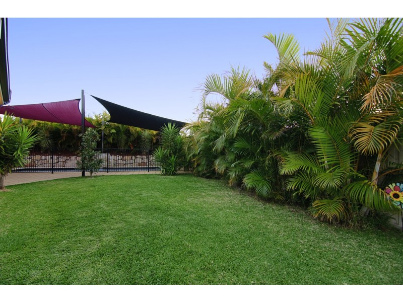 13 Carmarthen Circuit, Pacific Pines QLD 4211