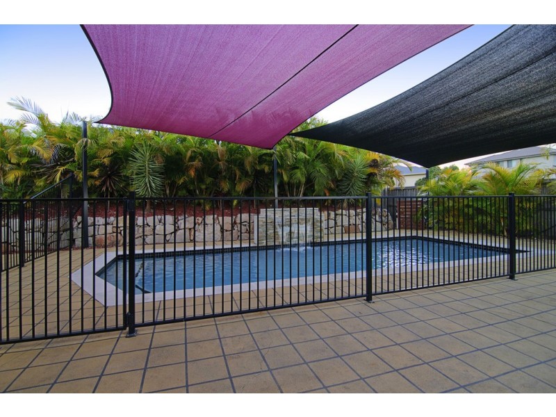 13 Carmarthen Circuit, Pacific Pines QLD 4211
