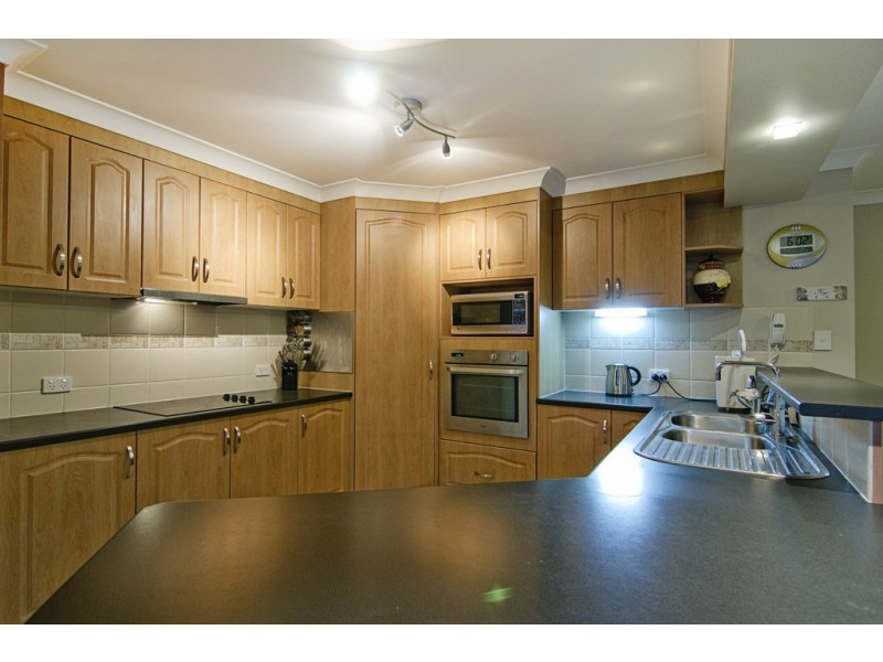 13 Carmarthen Circuit, Pacific Pines QLD 4211