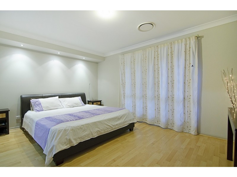 13 Carmarthen Circuit, Pacific Pines QLD 4211