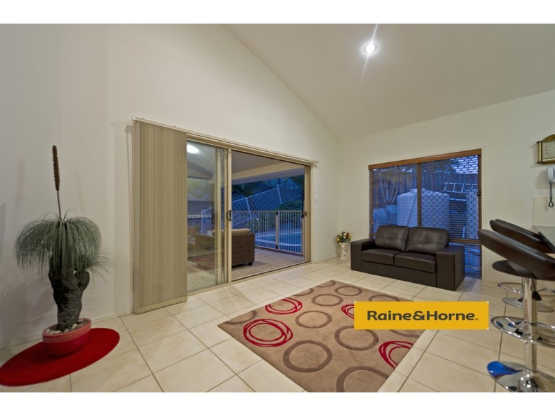 63 Victoria Drive, Pacific Pines QLD 4211