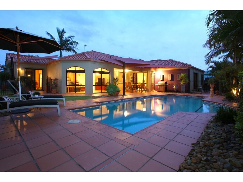 17 Eastbank Terrace, Monterey Keys QLD 4212