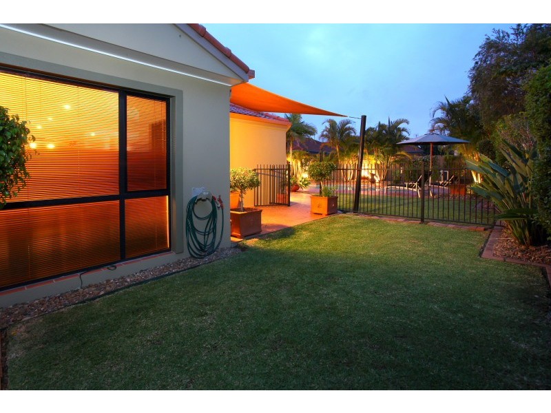 17 Eastbank Terrace, Monterey Keys QLD 4212