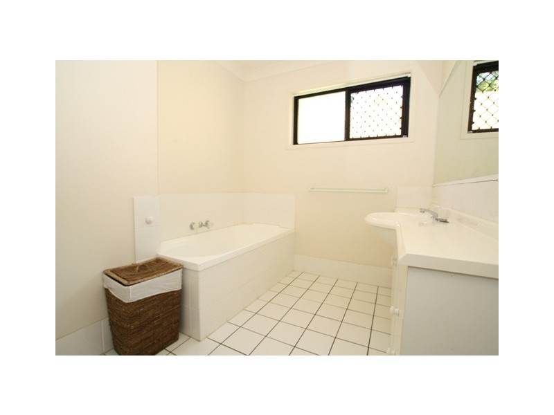 52 Palmerston Drive, Oxenford QLD 4210
