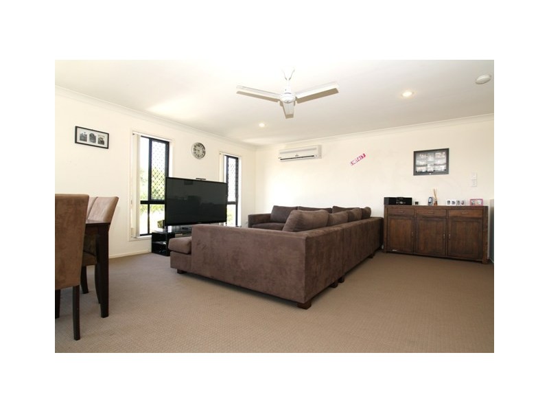 52 Palmerston Drive, Oxenford QLD 4210