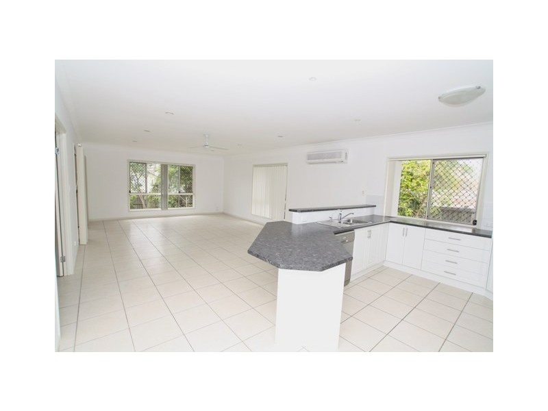 9 Witheren Circuit, Pacific Pines QLD 4211