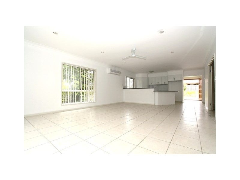 9 Witheren Circuit, Pacific Pines QLD 4211