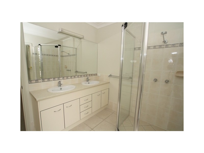 9 Witheren Circuit, Pacific Pines QLD 4211