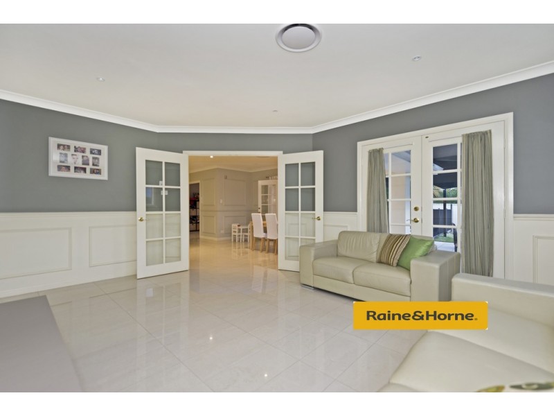 6 Paddy Place, Oxenford QLD 4210