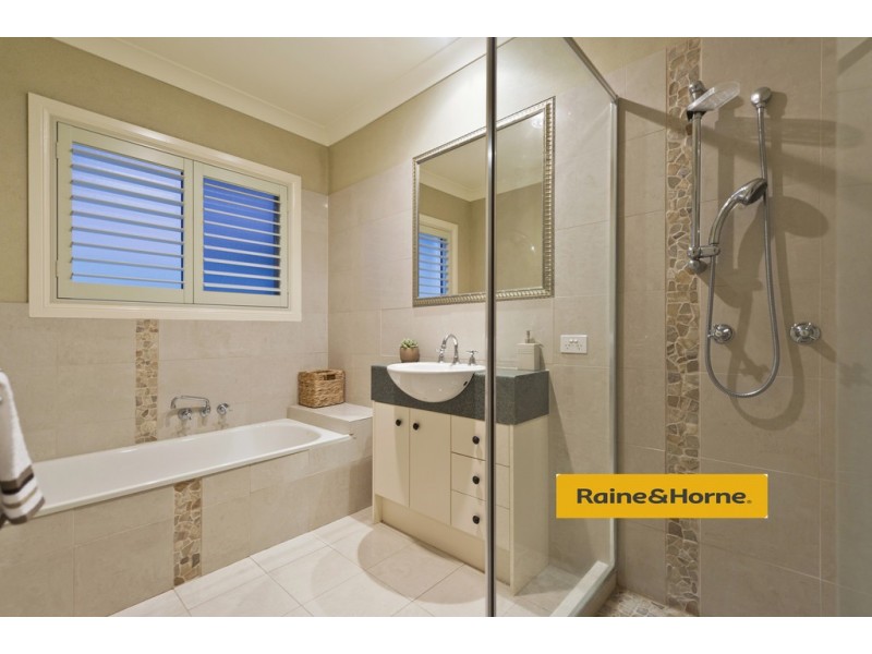 6 Paddy Place, Oxenford QLD 4210