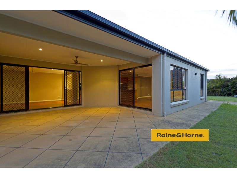 15 Springwood Ave, Pacific Pines QLD 4211