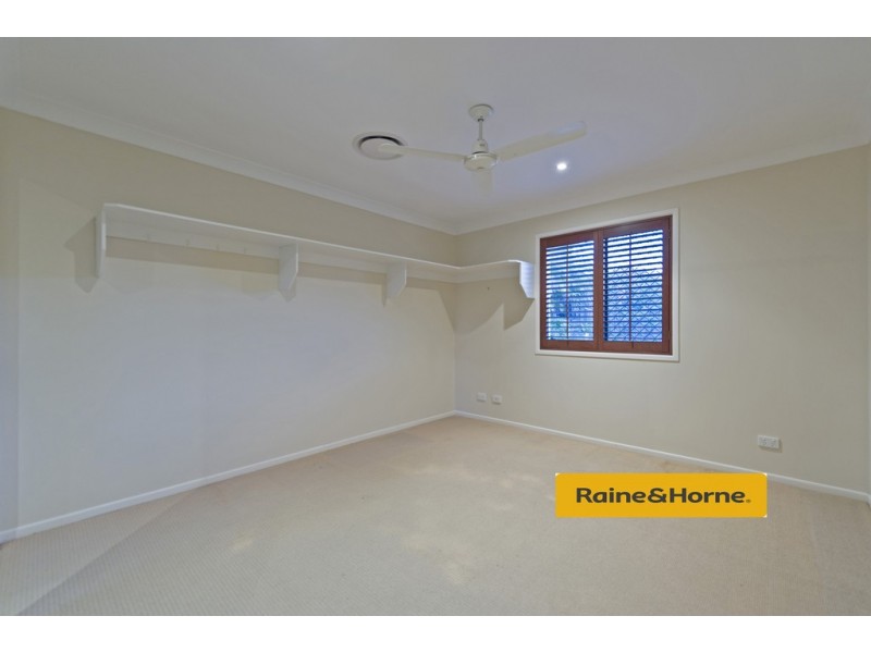 15 Springwood Ave, Pacific Pines QLD 4211