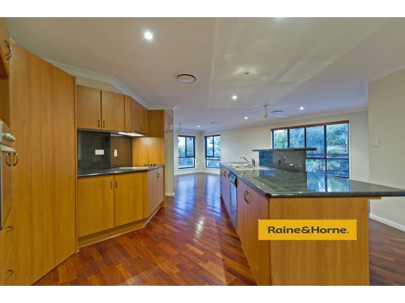 15 Springwood Ave, Pacific Pines QLD 4211