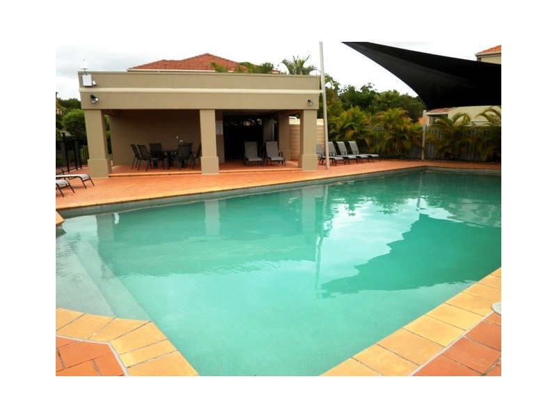 9/74 Universal Street, Pacific Pines QLD 4211