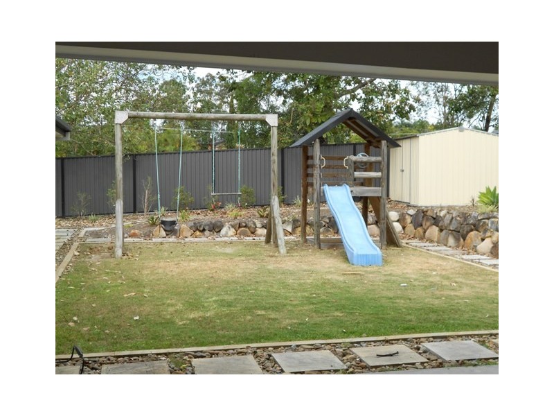 2 Glenmore Drive, Ashmore QLD 4214