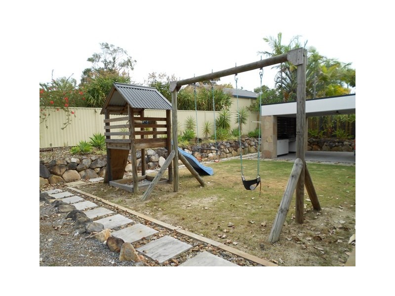 2 Glenmore Drive, Ashmore QLD 4214
